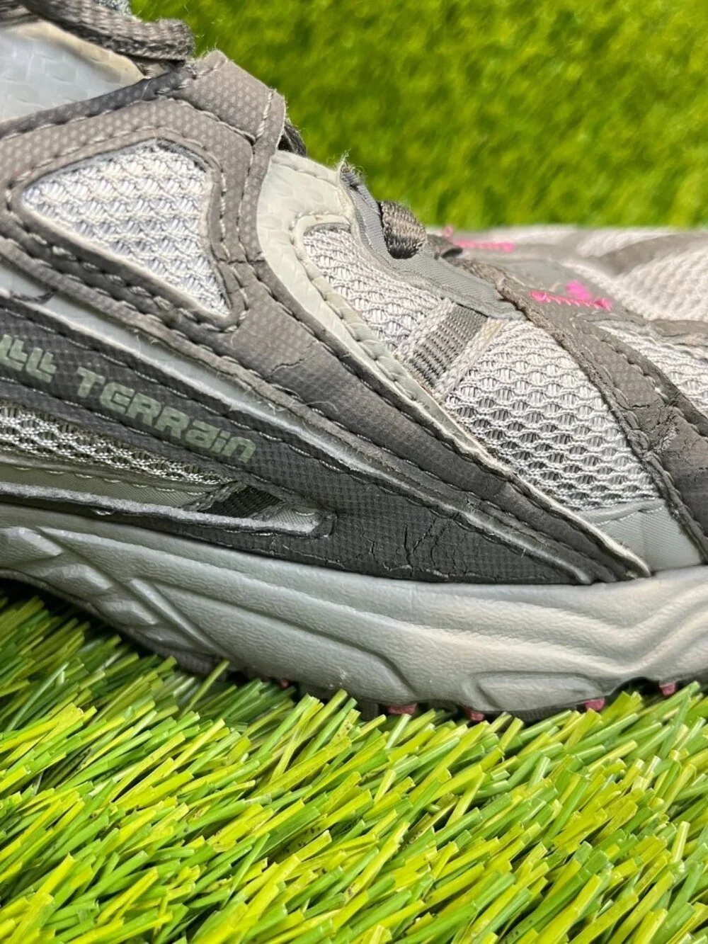 New Balance 411V2 Womens Size 8 Gray Black Pink Athletic Running Shoes Sneakers